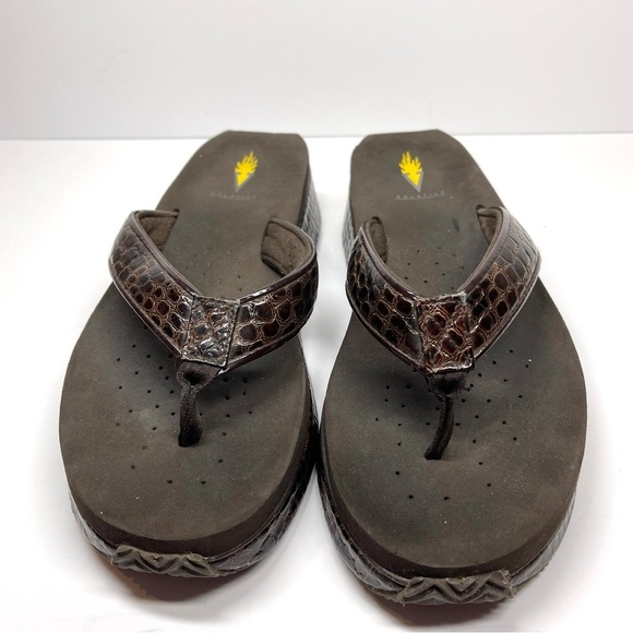 Volatile Sandals Women’s Size 10 Brown Mini Croc - Picture 2 of 8